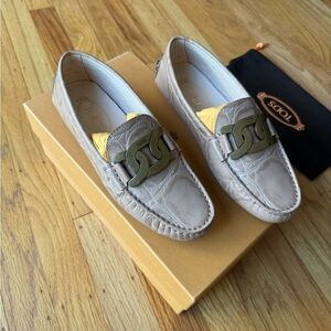 Tod’s Kate Gommino Leather Loafer